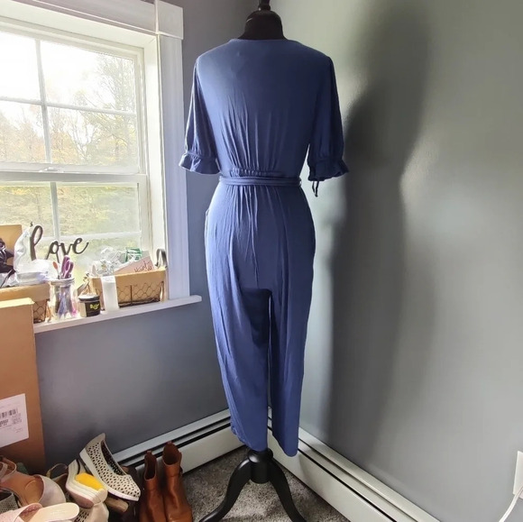 *NWT* Gap Button Front Jumpsuit - Picture 3 of 7